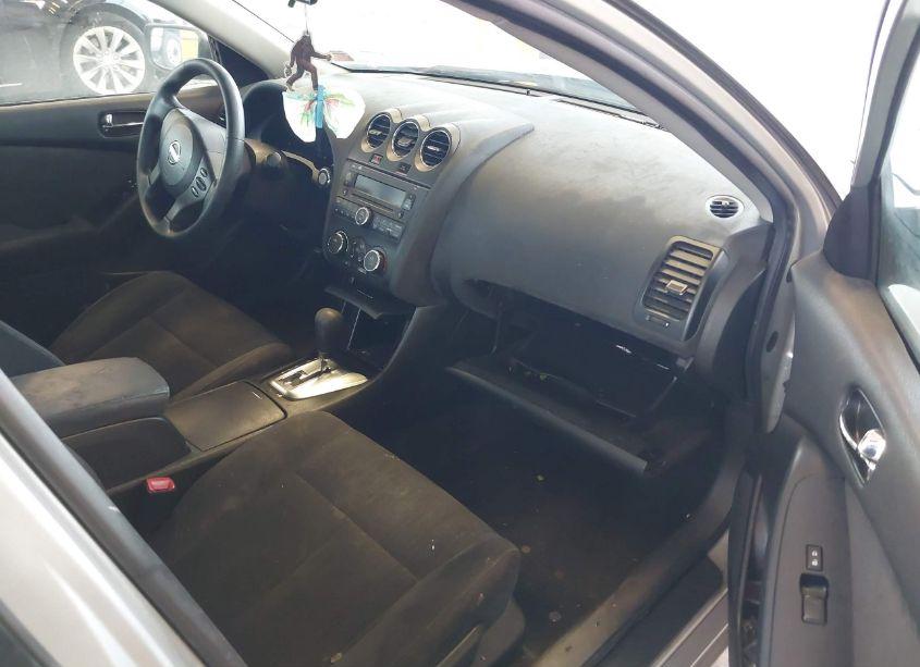 Photo 5 of 2010 Nissan Altima 2.5 S (VIN 1N4AL2AP6AN527960)