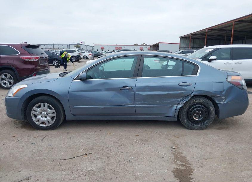 Photo 14 of 2011 Nissan Altima 2.5 S (VIN 1N4AL2AP6BC147949)