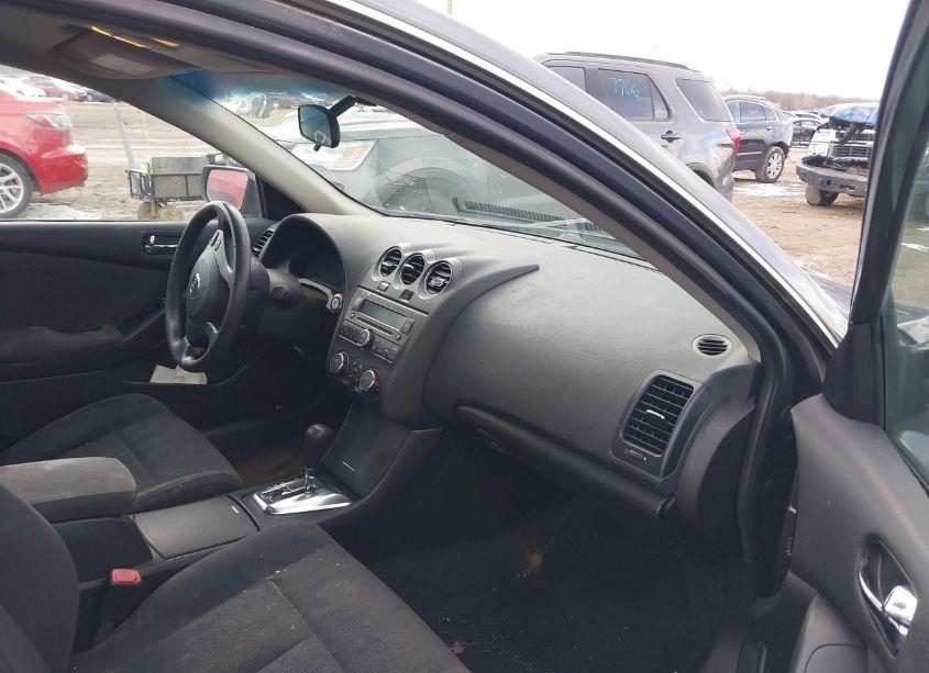 Photo 5 of 2011 Nissan Altima 2.5 S (VIN 1N4AL2AP6BC177873)