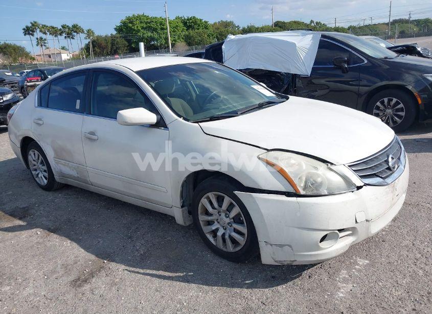 2011 Nissan Altima 2.5 S (VIN 1N4AL2AP6BC178635) main photo