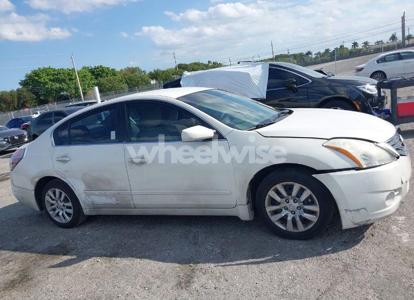 Photo 13 of 2011 Nissan Altima 2.5 S (VIN 1N4AL2AP6BC178635)