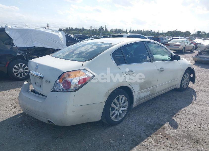 Photo 4 of 2011 Nissan Altima 2.5 S (VIN 1N4AL2AP6BC178635)