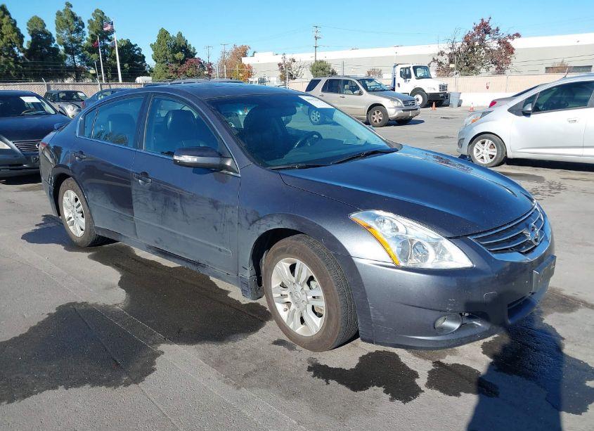 2011 Nissan Altima 2.5 S (VIN 1N4AL2AP6BN403804) main photo