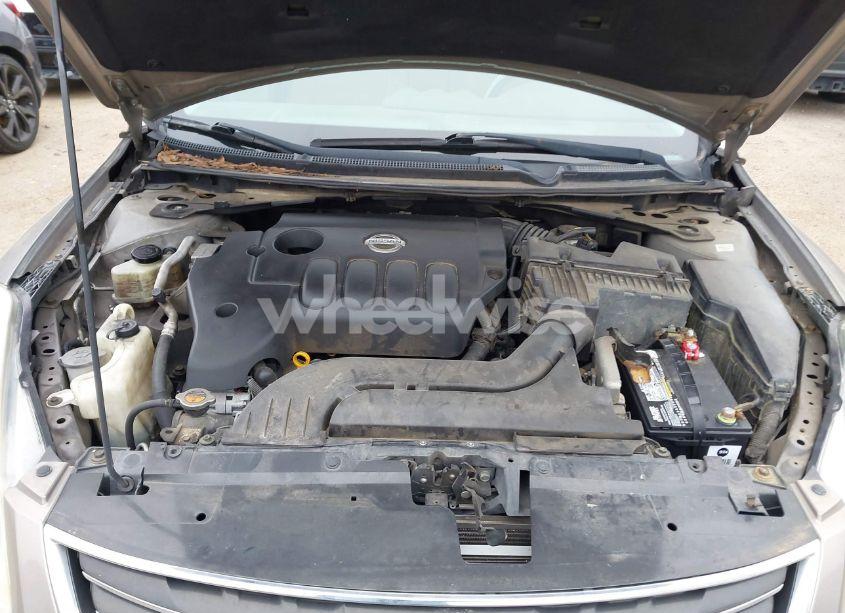 Photo 10 of 2011 Nissan Altima 2.5 S (VIN 1N4AL2AP6BN437905)