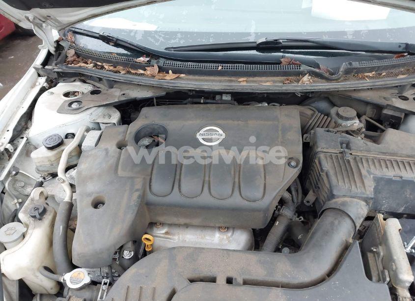 Photo 10 of 2011 Nissan Altima 2.5 S (VIN 1N4AL2AP6BN447835)