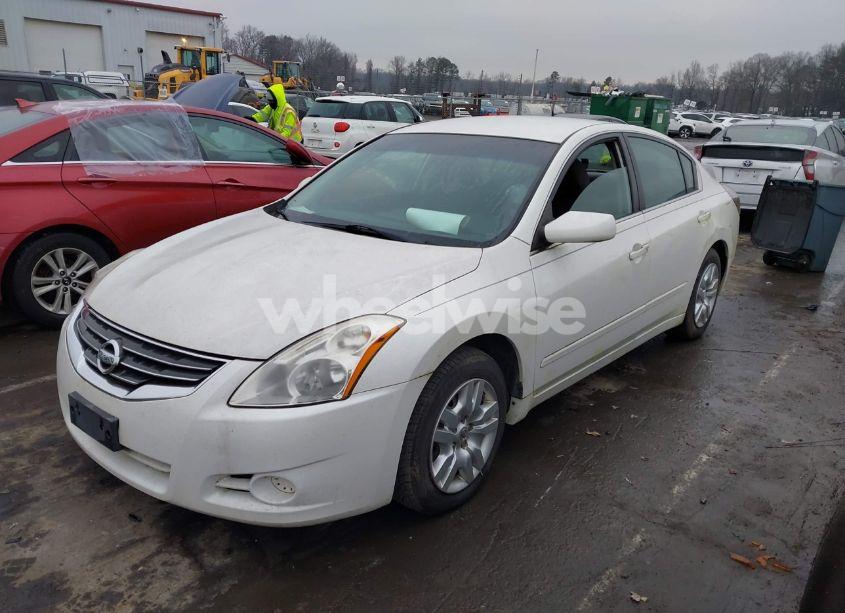Photo 2 of 2011 Nissan Altima 2.5 S (VIN 1N4AL2AP6BN447835)
