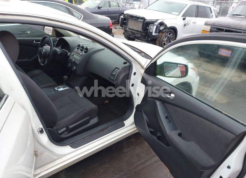 Photo 5 of 2011 Nissan Altima 2.5 S (VIN 1N4AL2AP6BN447835)