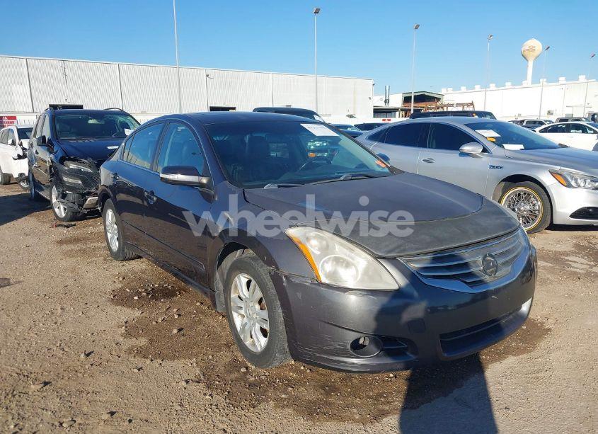 2011 Nissan Altima 2.5 S (VIN 1N4AL2AP6BN448144) main photo