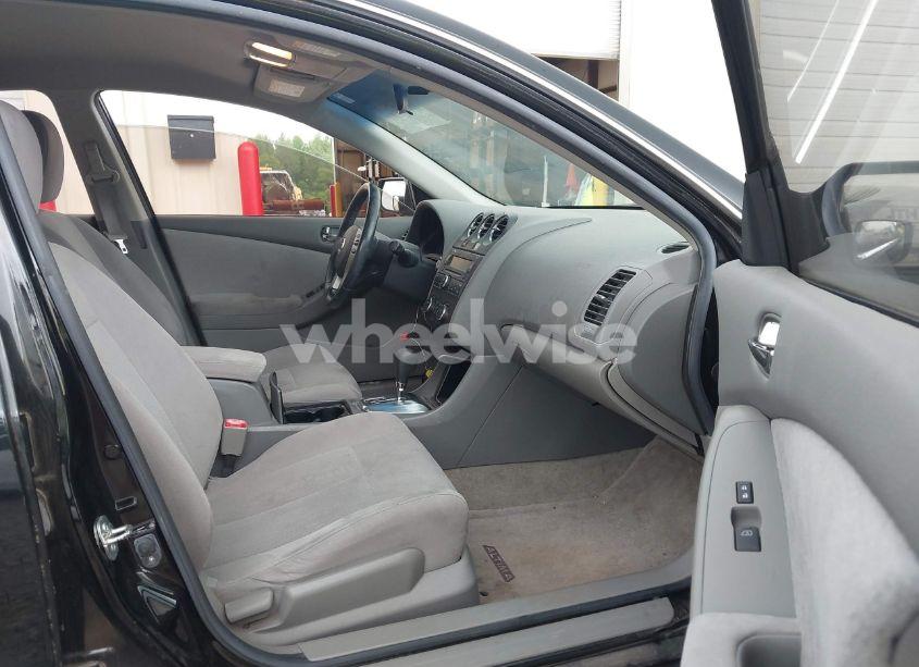 Photo 5 of 2011 Nissan Altima 2.5 S (VIN 1N4AL2AP6BN473710)