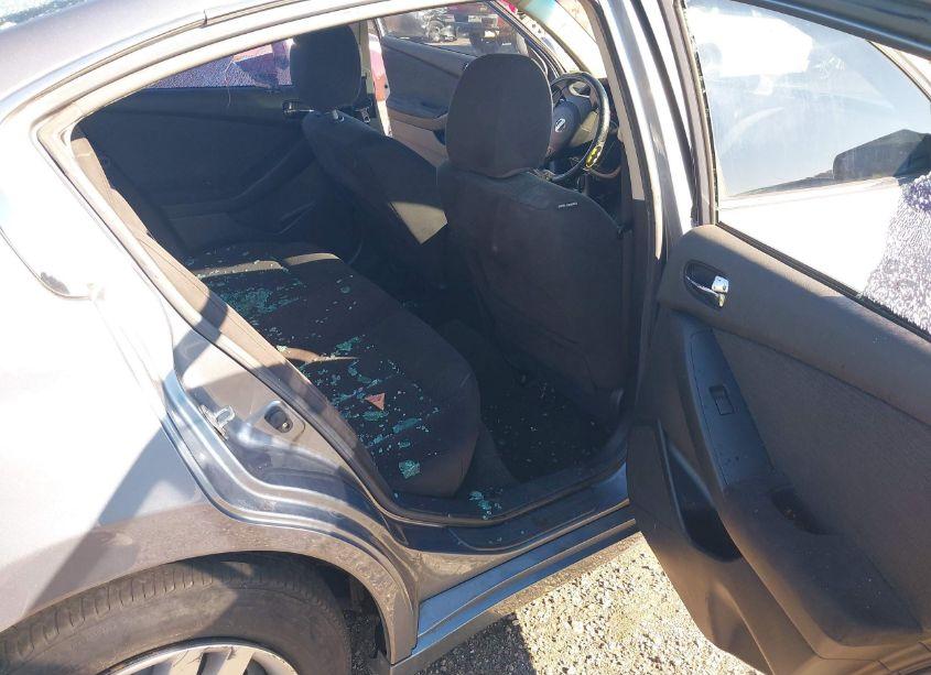 Photo 8 of 2011 Nissan Altima 2.5 S (VIN 1N4AL2AP6BN497747)