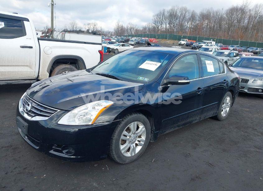 Photo 2 of 2011 Nissan Altima 2.5 S (VIN 1N4AL2AP6BN512702)
