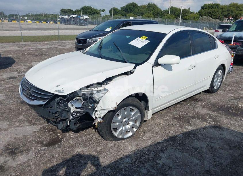 Photo 2 of 2012 Nissan Altima 2.5 S (VIN 1N4AL2AP6CC105279)