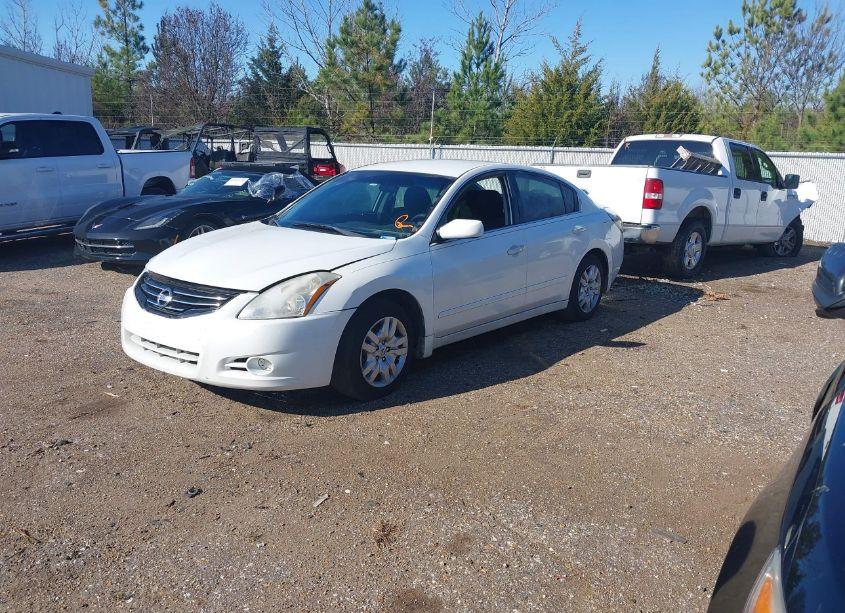 Photo 2 of 2010 Nissan Altima 2.5 S (VIN 1N4AL2AP7AC178061)