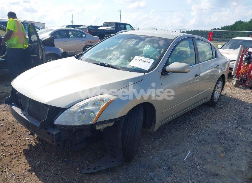 Photo 2 of 2010 Nissan Altima 2.5 S (VIN 1N4AL2AP7AN406192)