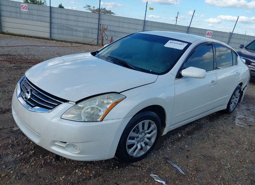 Photo 2 of 2010 Nissan Altima 2.5 S (VIN 1N4AL2AP7AN507104)