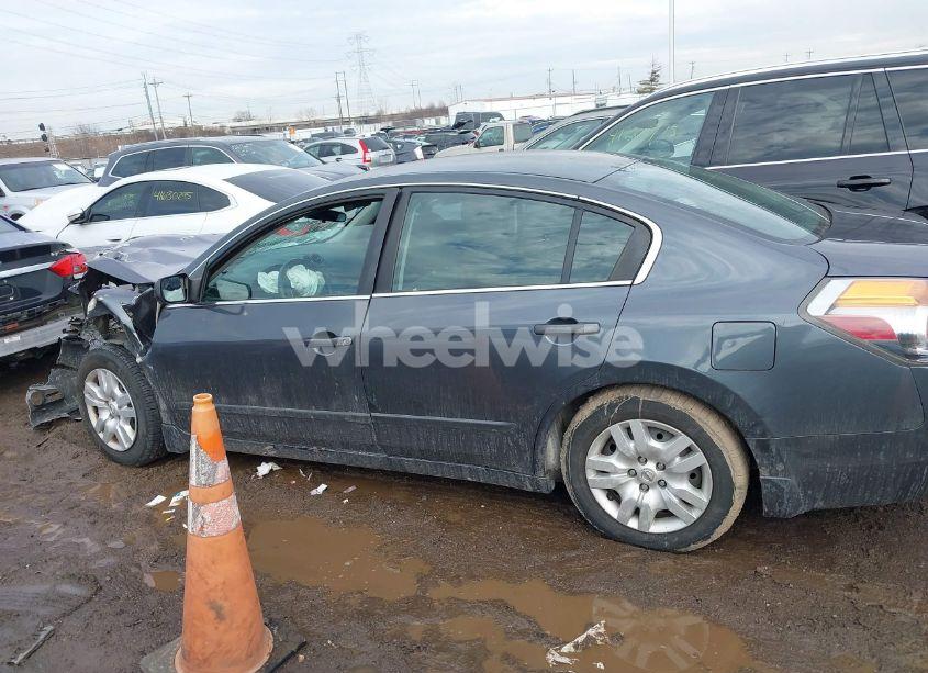 Photo 14 of 2010 Nissan Altima 2.5 S (VIN 1N4AL2AP7AN547120)