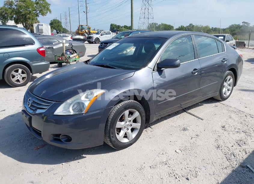 Photo 2 of 2012 Nissan Altima 2.5 S (VIN 1N4AL2AP7CC206900)