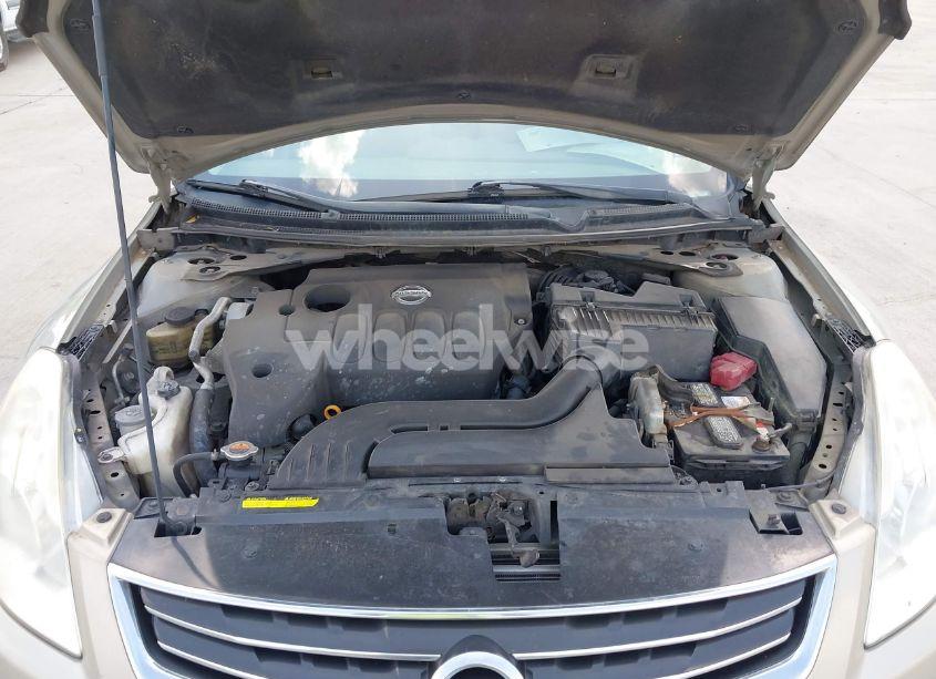 Photo 10 of 2010 Nissan Altima 2.5 S (VIN 1N4AL2AP8AN409652)