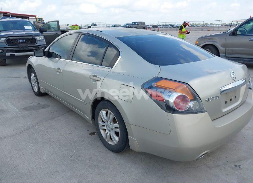 Photo 3 of 2010 Nissan Altima 2.5 S (VIN 1N4AL2AP8AN409652)