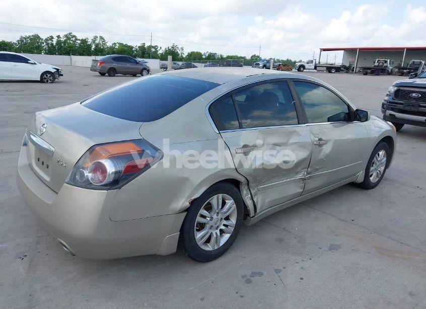 Photo 4 of 2010 Nissan Altima 2.5 S (VIN 1N4AL2AP8AN409652)
