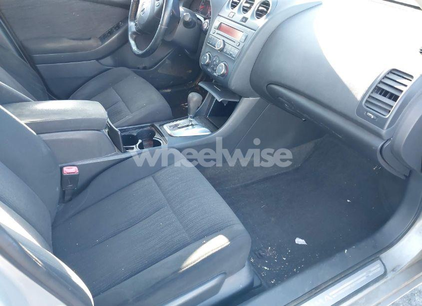Photo 5 of 2010 Nissan Altima 2.5 S (VIN 1N4AL2AP8AN501523)