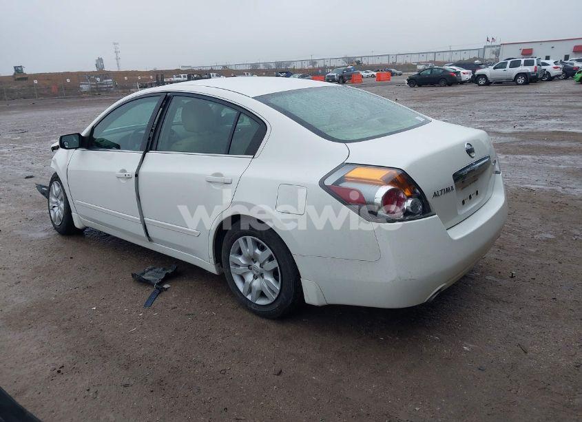 Photo 3 of 2010 Nissan Altima 2.5 S (VIN 1N4AL2AP8AN531377)