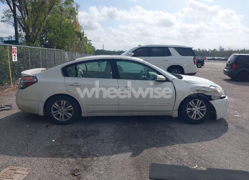 Photo 13 of 2010 Nissan Altima 2.5 S (VIN 1N4AL2AP8AN532559)