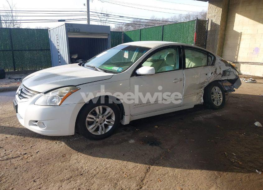 Photo 2 of 2011 Nissan Altima 2.5 S (VIN 1N4AL2AP8BC109865)