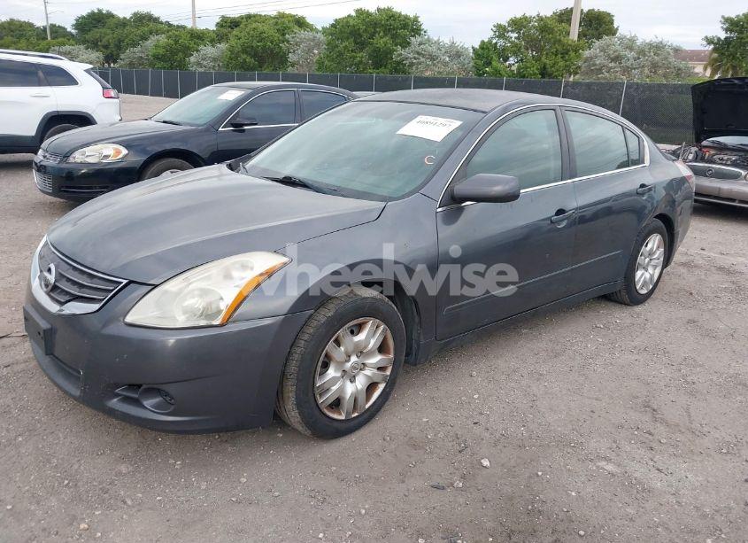 Photo 2 of 2011 Nissan Altima 2.5 S (VIN 1N4AL2AP8BC134670)