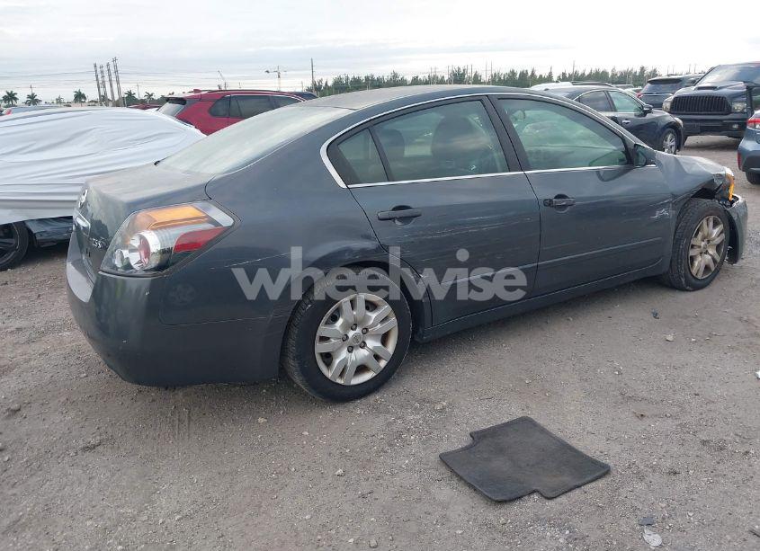 Photo 4 of 2011 Nissan Altima 2.5 S (VIN 1N4AL2AP8BC134670)
