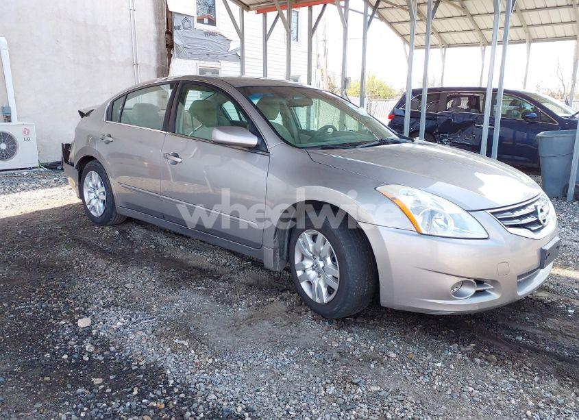 2011 Nissan Altima 2.5 S (VIN 1N4AL2AP8BC143952) main photo