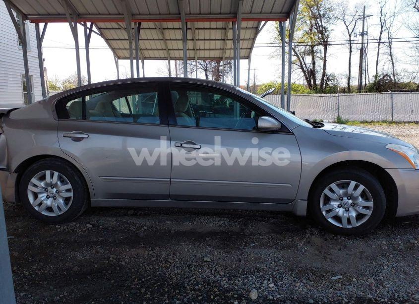 Photo 14 of 2011 Nissan Altima 2.5 S (VIN 1N4AL2AP8BC143952)