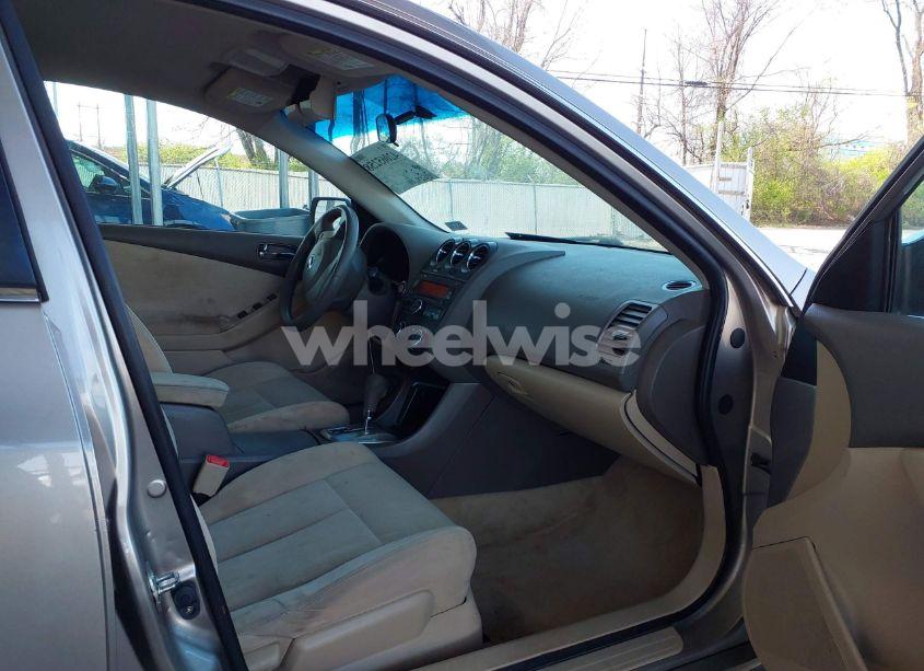 Photo 5 of 2011 Nissan Altima 2.5 S (VIN 1N4AL2AP8BC143952)