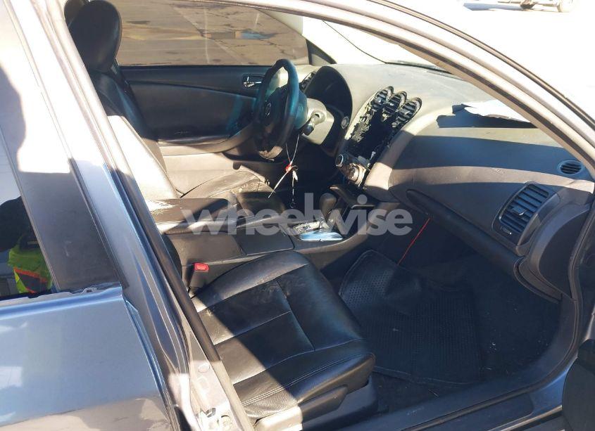 Photo 5 of 2011 Nissan Altima 2.5 S (VIN 1N4AL2AP8BN400273)