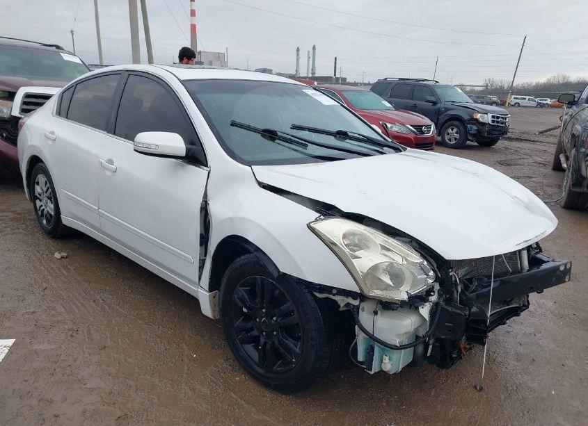 2011 Nissan Altima 2.5 S (VIN 1N4AL2AP8BN411905) main photo