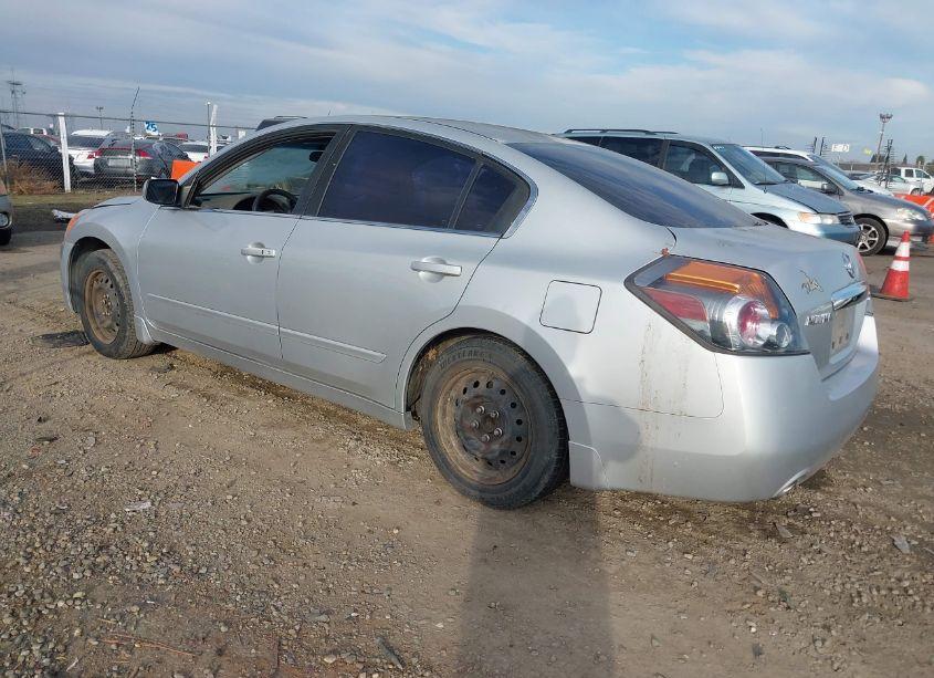 Photo 3 of 2011 Nissan Altima 2.5 S (VIN 1N4AL2AP8BN413640)