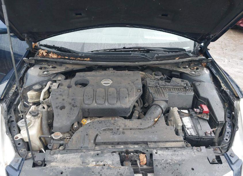 Photo 10 of 2011 Nissan Altima 2.5 S (VIN 1N4AL2AP8BN423973)