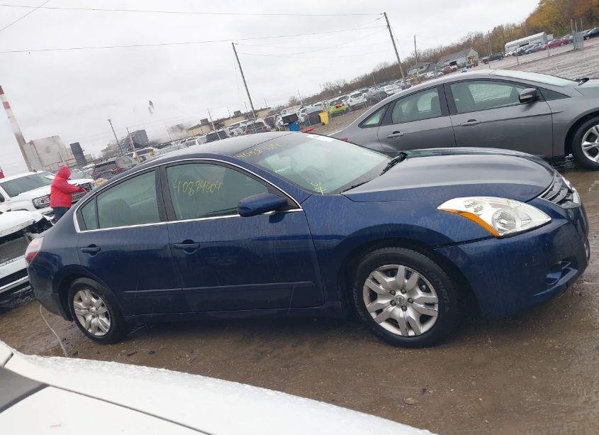 Photo 13 of 2011 Nissan Altima 2.5 S (VIN 1N4AL2AP8BN423973)