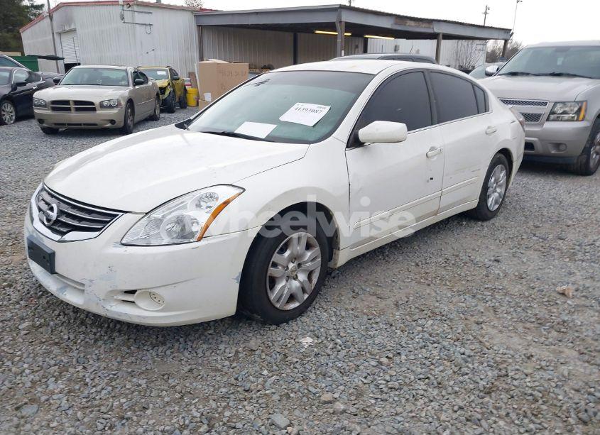 Photo 2 of 2011 Nissan Altima 2.5 S (VIN 1N4AL2AP8BN438652)