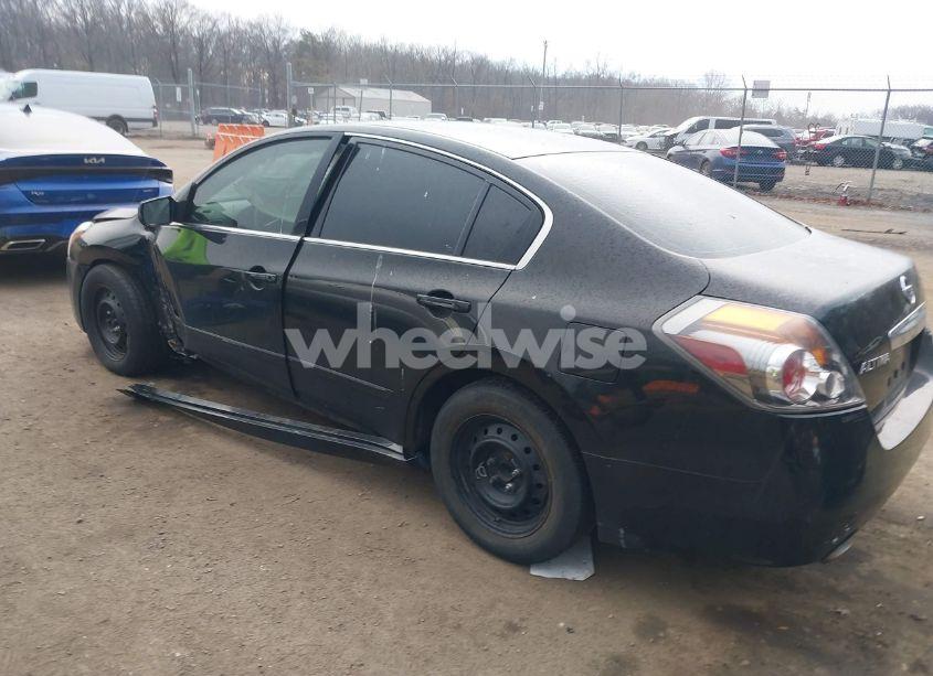 Photo 3 of 2011 Nissan Altima 2.5 (VIN 1N4AL2AP8BN441082)