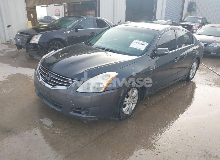 Photo 2 of 2011 Nissan Altima 2.5 S (VIN 1N4AL2AP8BN450607)