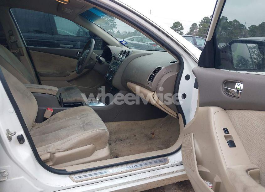 Photo 5 of 2011 Nissan Altima 2.5 S (VIN 1N4AL2AP8BN498253)