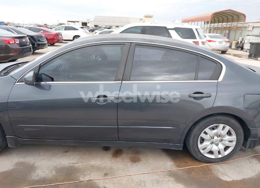 Photo 14 of 2010 Nissan Altima 2.5 S (VIN 1N4AL2AP9AC100574)