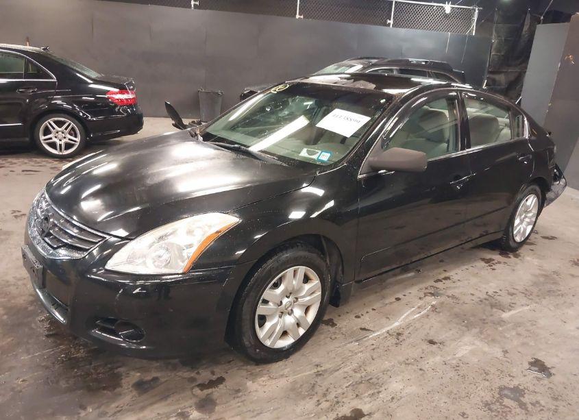 Photo 2 of 2010 Nissan Altima 2.5 S (VIN 1N4AL2AP9AC145028)