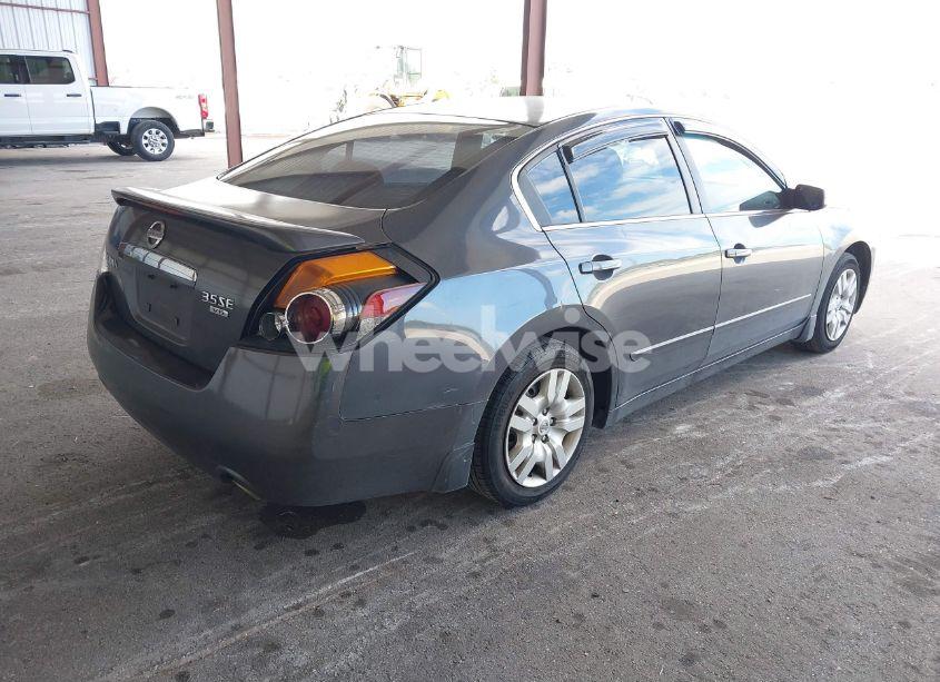 Photo 4 of 2010 Nissan Altima 2.5 S (VIN 1N4AL2AP9AC149306)