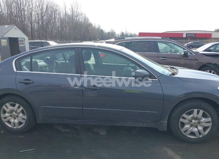 Photo 13 of 2010 Nissan Altima 2.5 S (VIN 1N4AL2AP9AC172360)