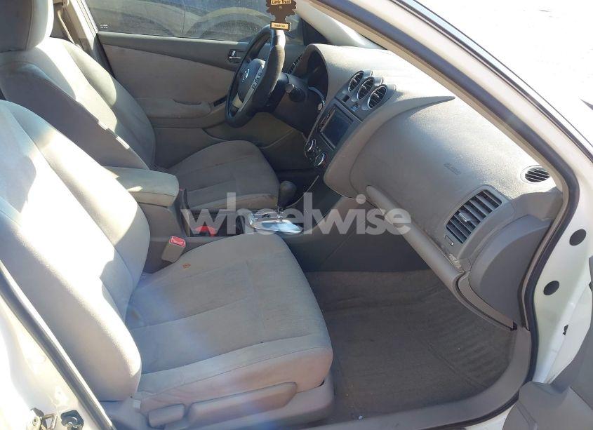 Photo 5 of 2010 Nissan Altima 2.5 (VIN 1N4AL2AP9AN425245)