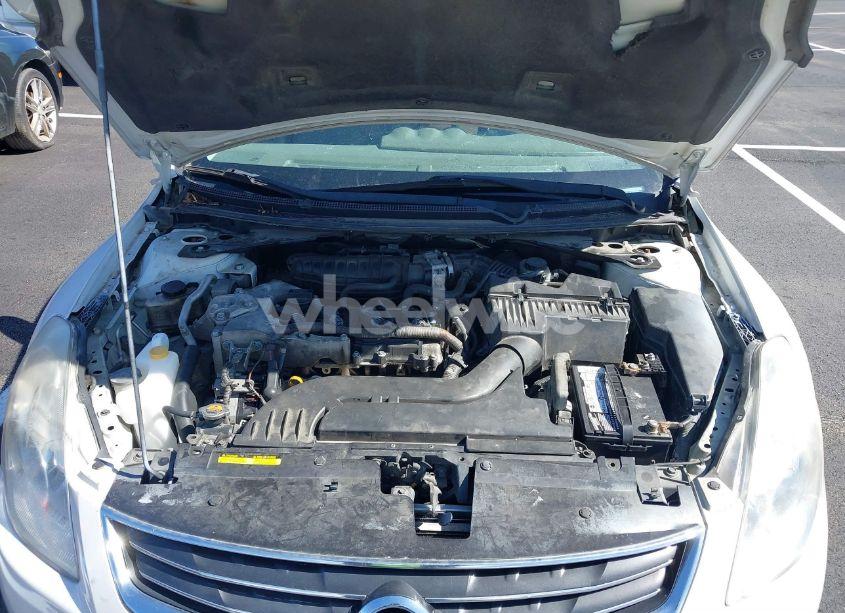 Photo 10 of 2010 Nissan Altima 2.5 S (VIN 1N4AL2AP9AN494890)