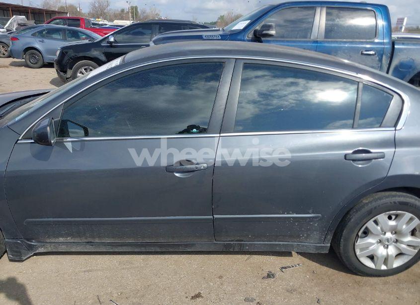 Photo 14 of 2010 Nissan Altima 2.5 S (VIN 1N4AL2AP9AN545210)