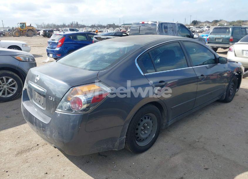 Photo 4 of 2010 Nissan Altima 2.5 S (VIN 1N4AL2AP9AN545210)